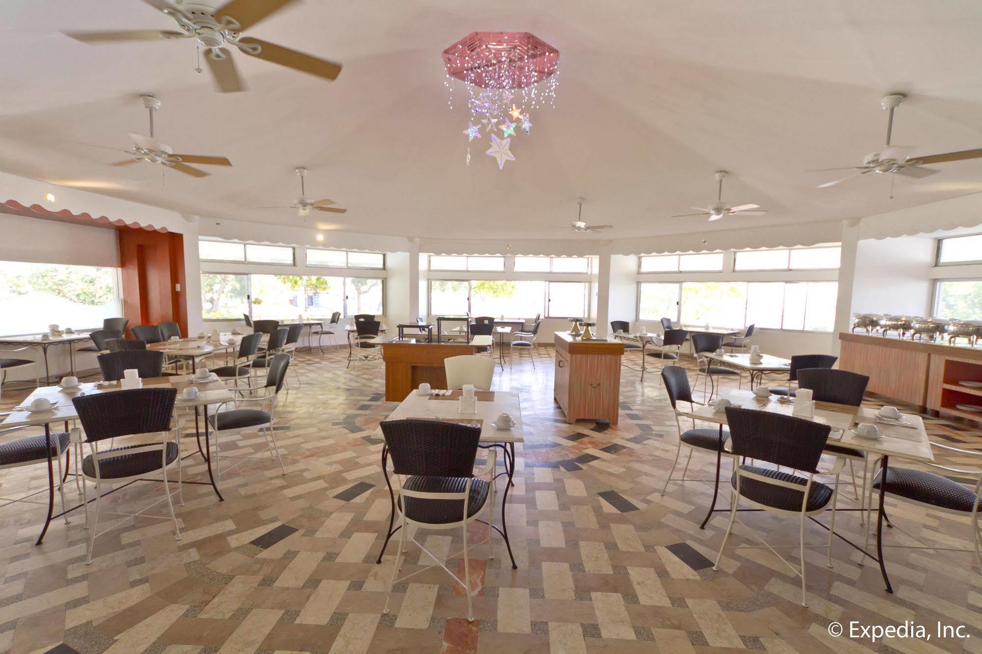Egi Resort & Hotel Île de Mactan Extérieur photo